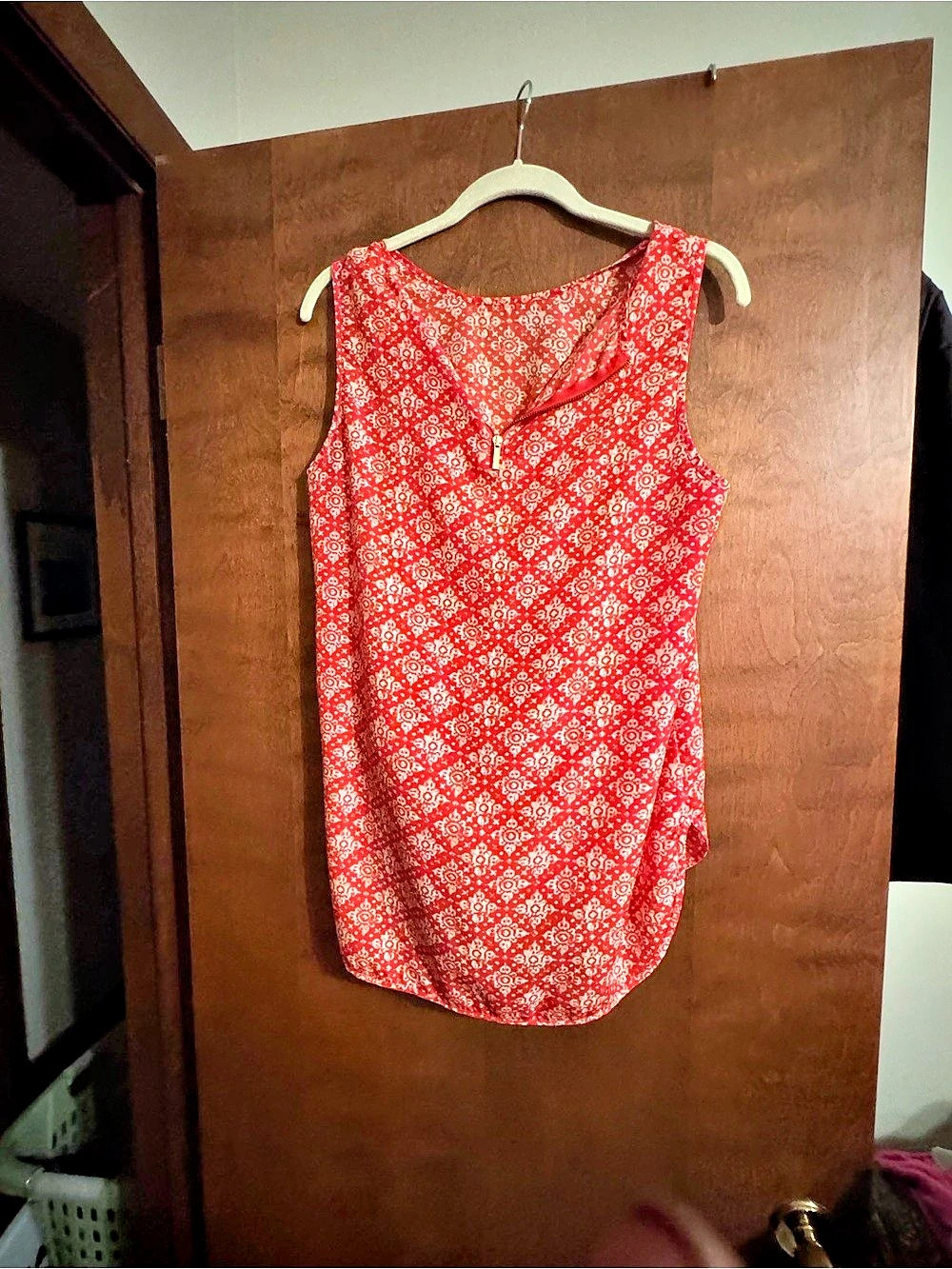 Michael Kors Geometric Tank Top in Red & White Size Large Like New